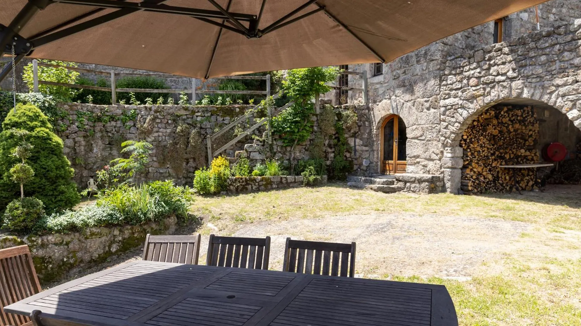 Villa Les Grisieres à Montpezat-sous-Bauzon France