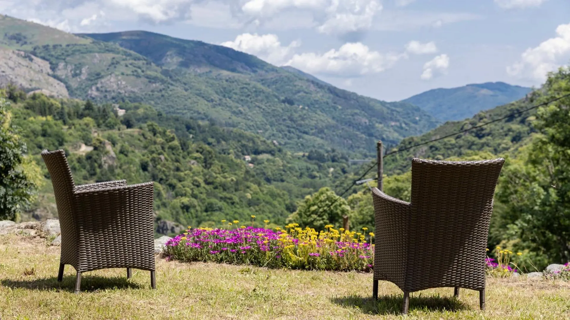 Villa Les Grisieres à Montpezat-sous-Bauzon 0*,  France